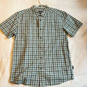 Men’s Patagonia medium short sleeve button up shirt.